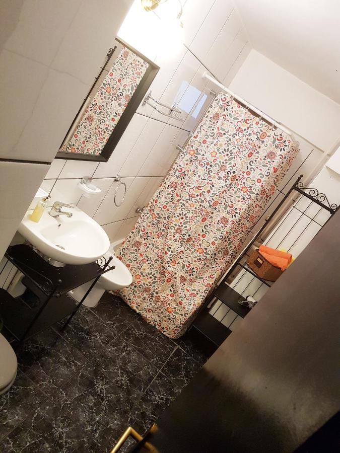 Global Downtown Apartments - Unirii ブカレスト エクステリア 写真